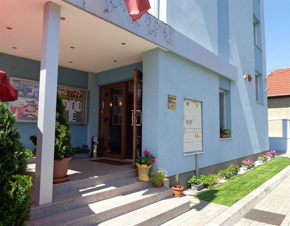 Hotel Lyra Oradea Extérieur photo