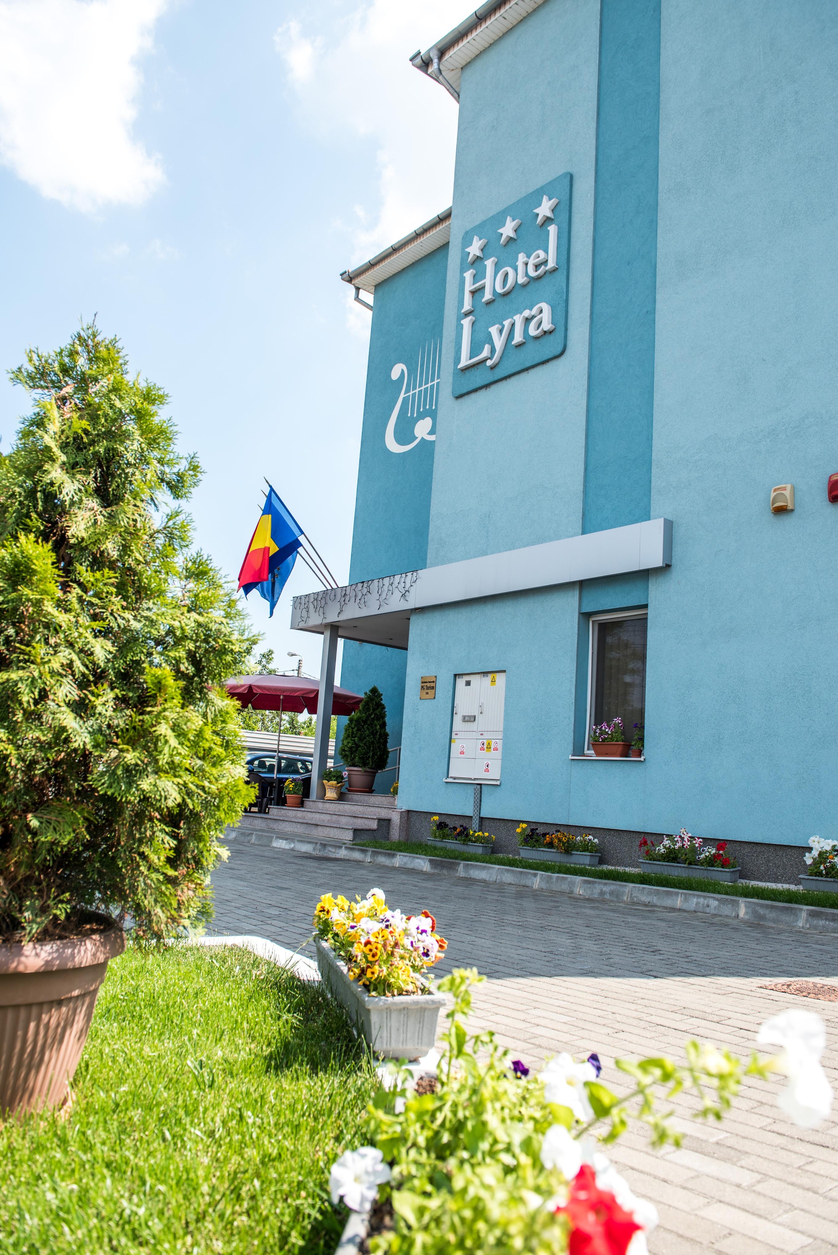 Hotel Lyra Oradea Extérieur photo