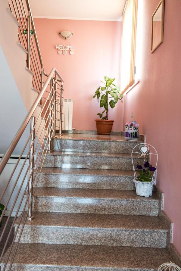 Hotel Lyra Oradea Extérieur photo